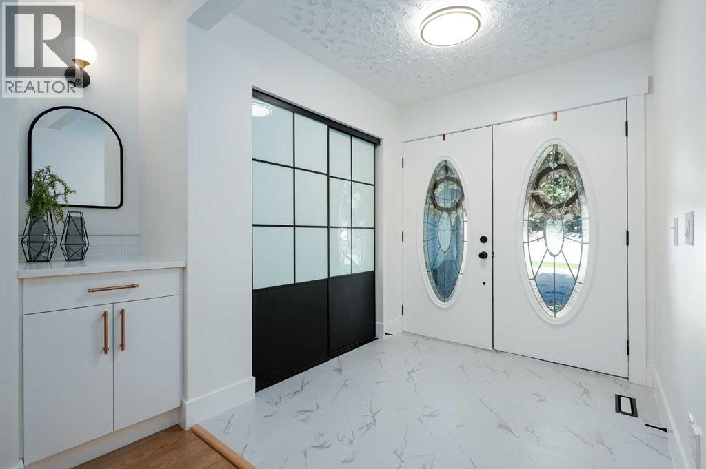 Property at 31 Scenic Park Crescent NW image 3
