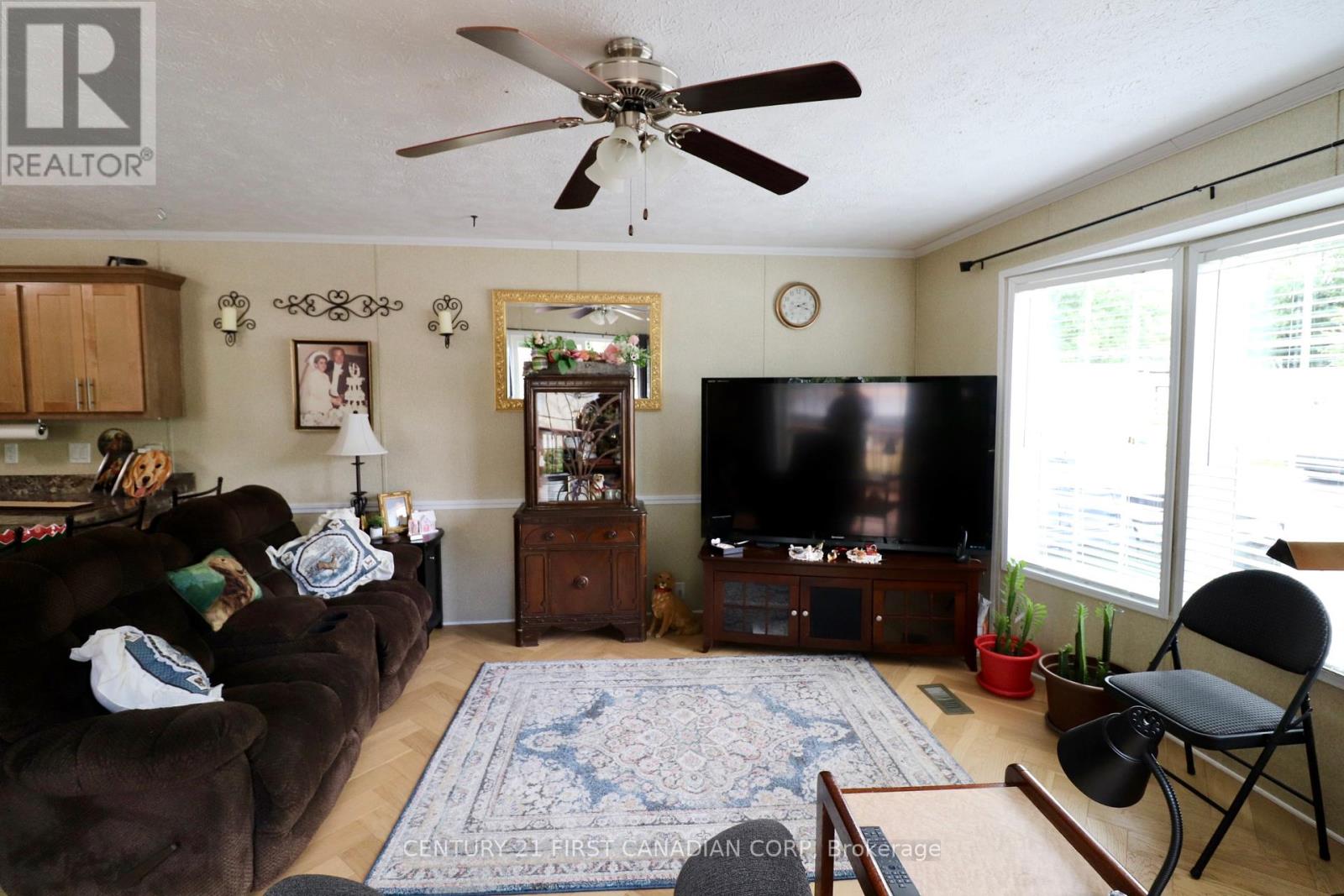 41 - 3100 Dorchester Road, Thames Centre, Ontario  N0L 1G5 - Photo 8 - X12374434