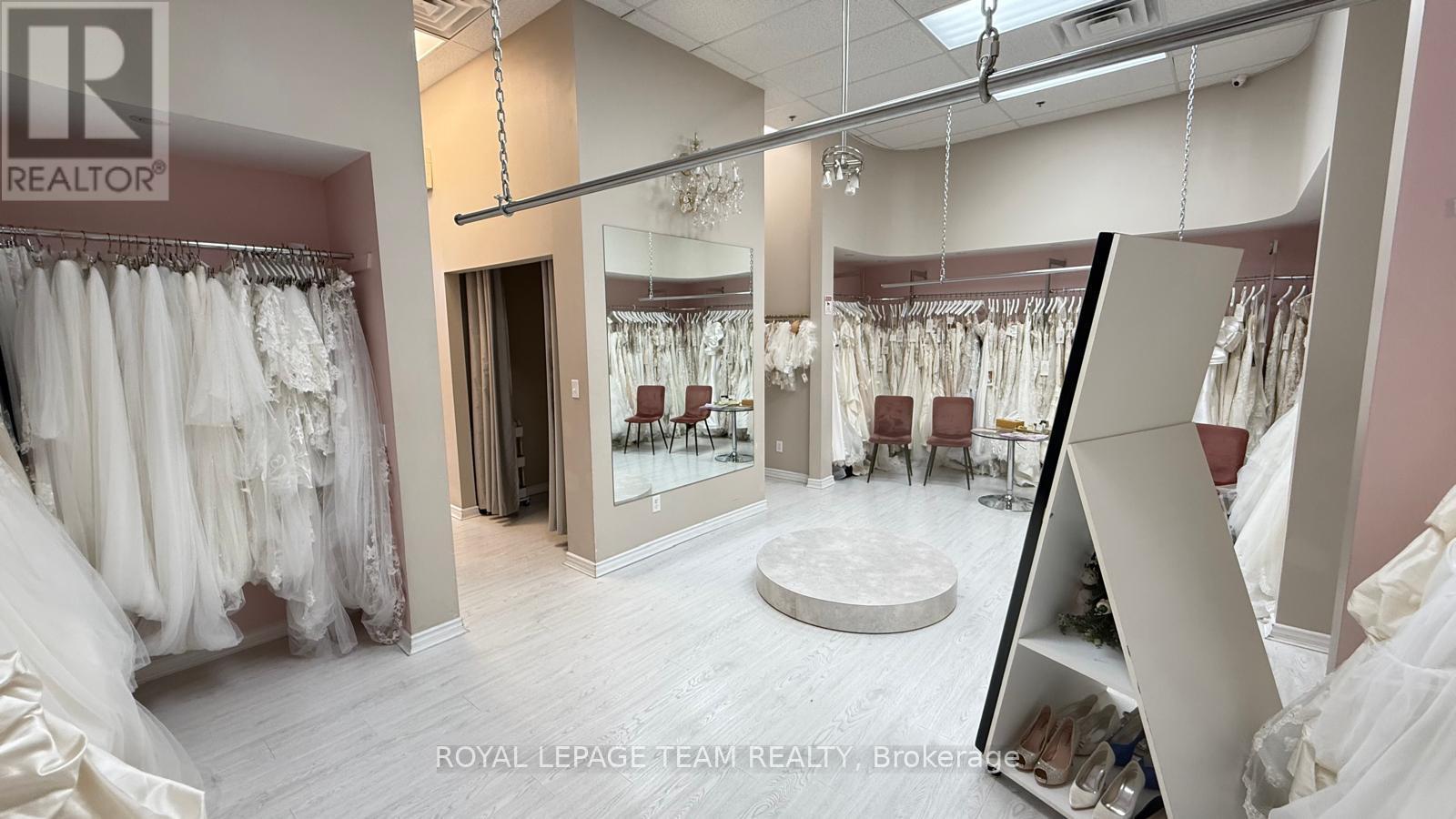 105 & 106 - 2900 Gibford Drive, Ottawa, Ontario  K1V 2R4 - Photo 12 - X12374389