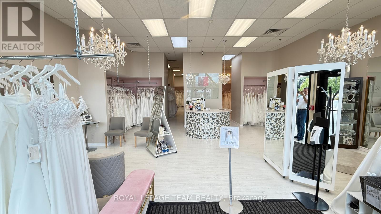 105 & 106 - 2900 Gibford Drive, Ottawa, Ontario  K1V 2R4 - Photo 3 - X12374389