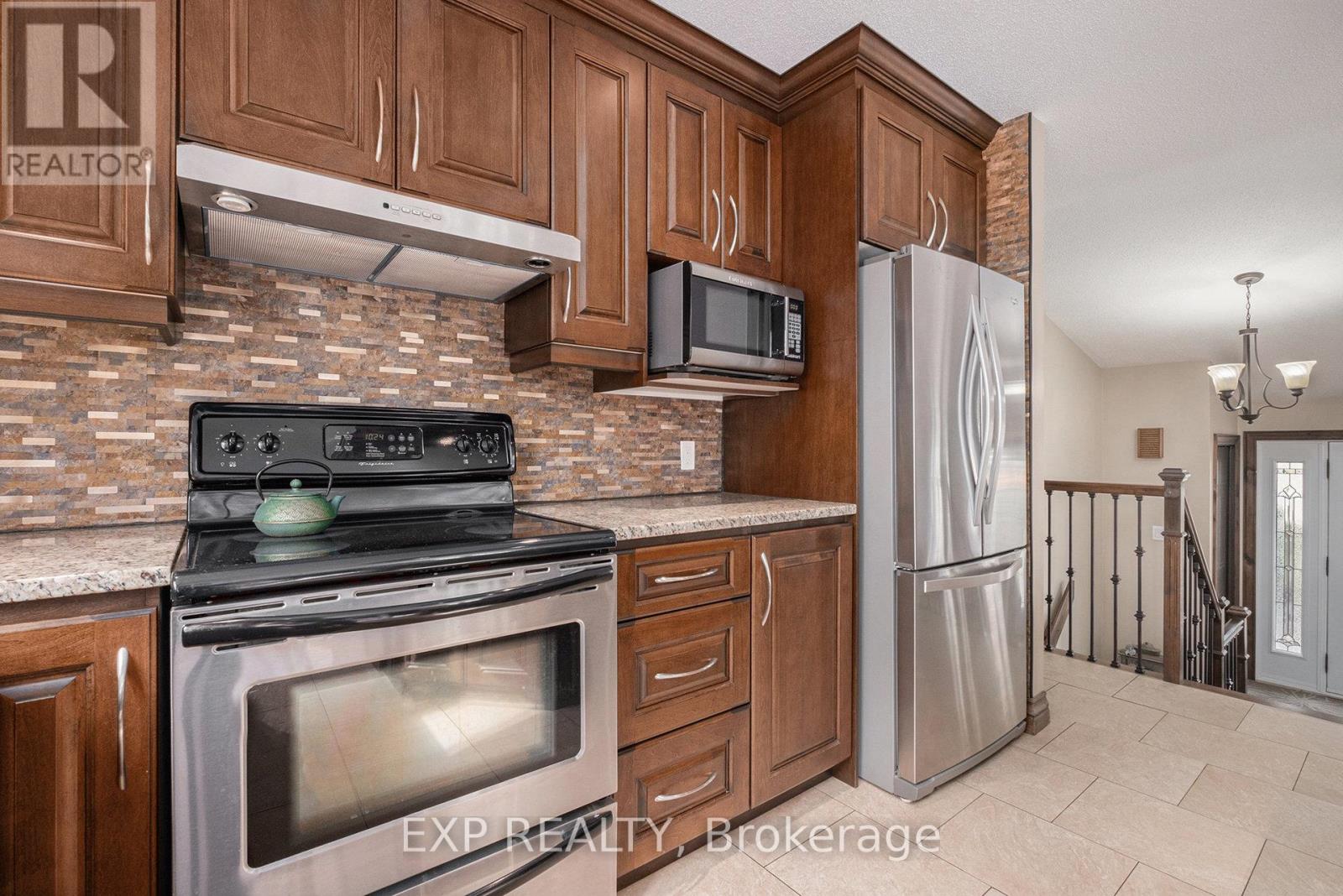 16 Landriault Avenue, Champlain, Ontario  K0B 1K0 - Photo 13 - X12374422