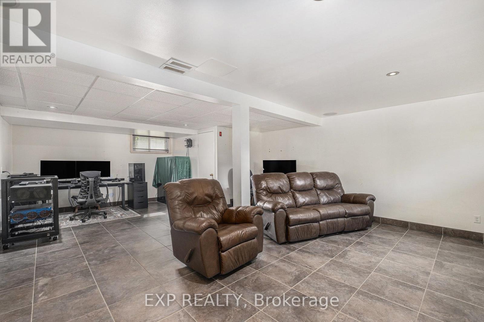 16 Landriault Avenue, Champlain, Ontario  K0B 1K0 - Photo 27 - X12374422