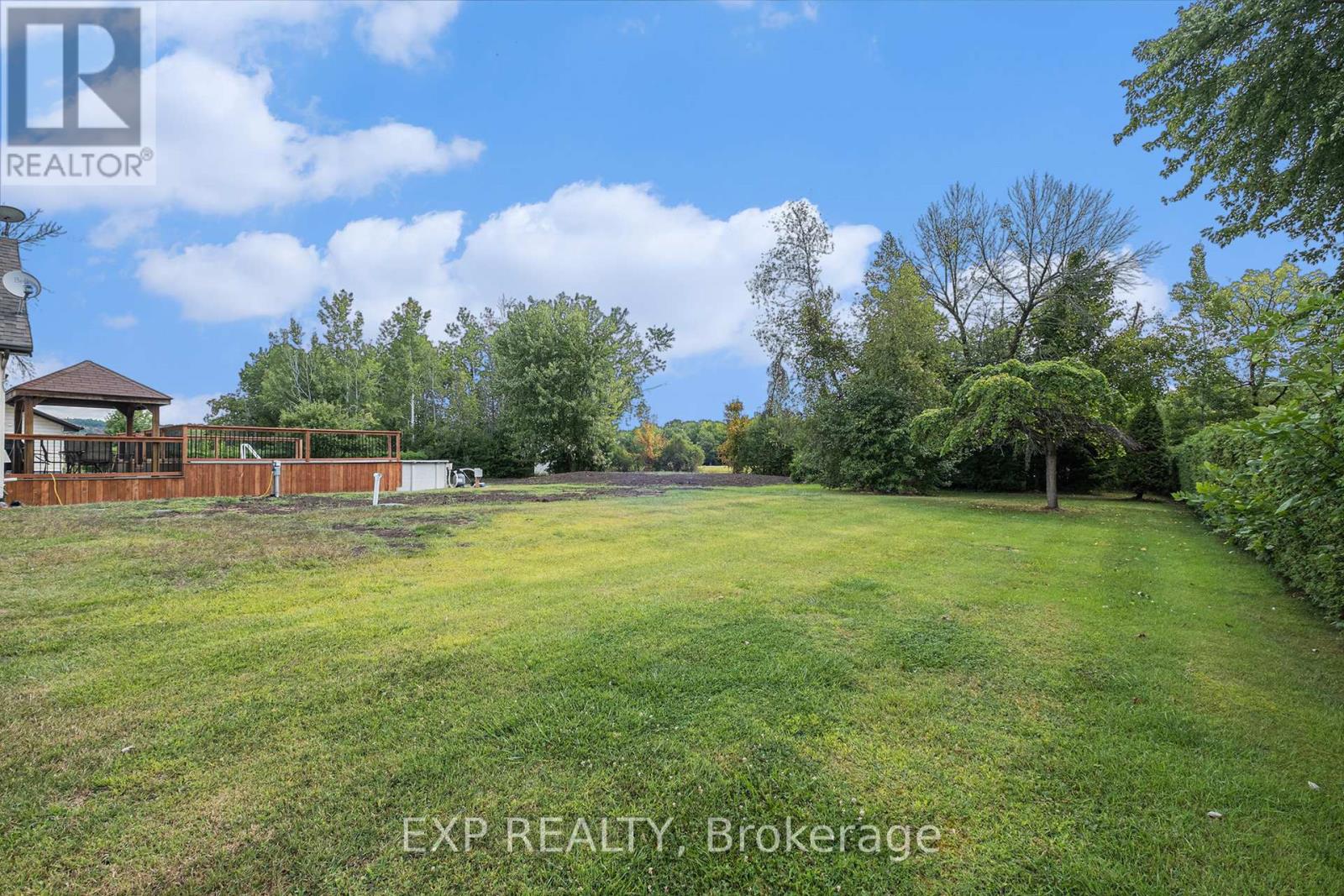 16 Landriault Avenue, Champlain, Ontario  K0B 1K0 - Photo 33 - X12374422