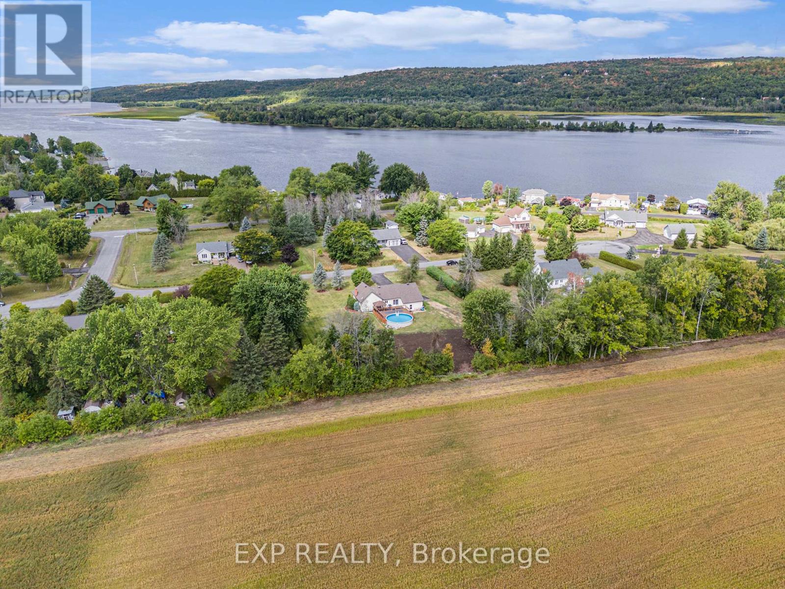 16 Landriault Avenue, Champlain, Ontario  K0B 1K0 - Photo 36 - X12374422
