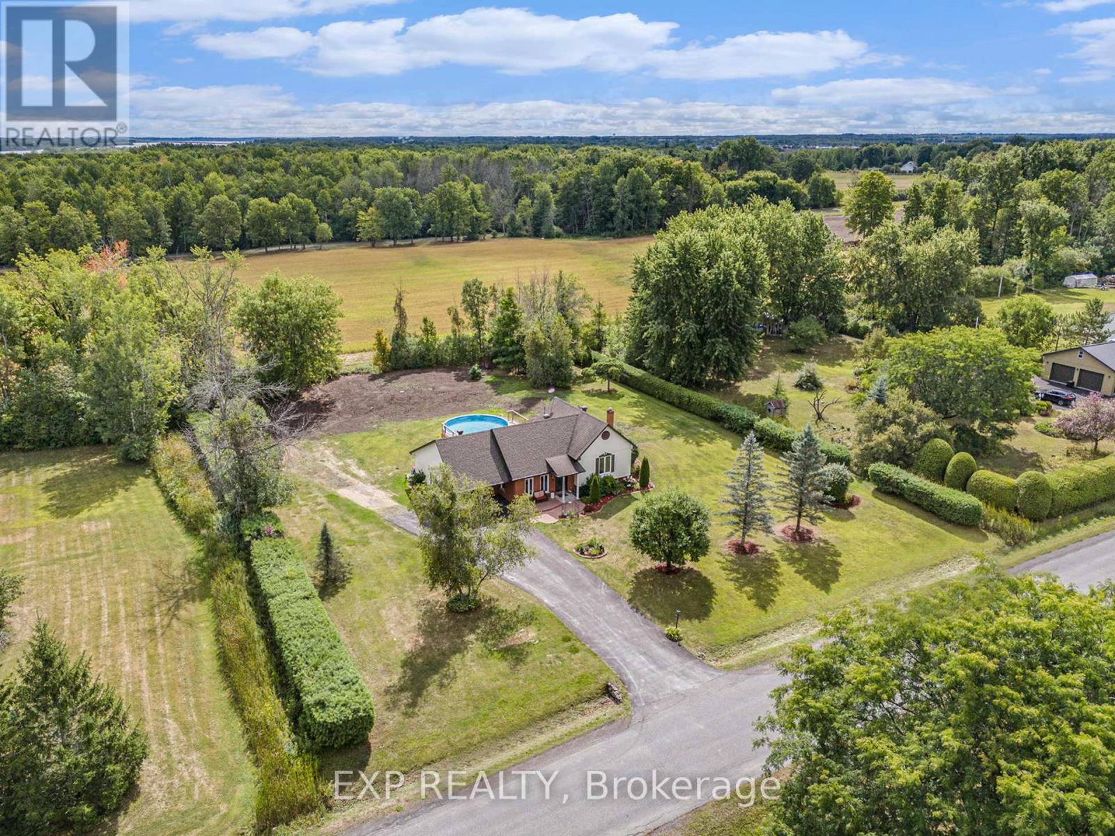 16 Landriault Avenue, Champlain, Ontario  K0B 1K0 - Photo 37 - X12374422