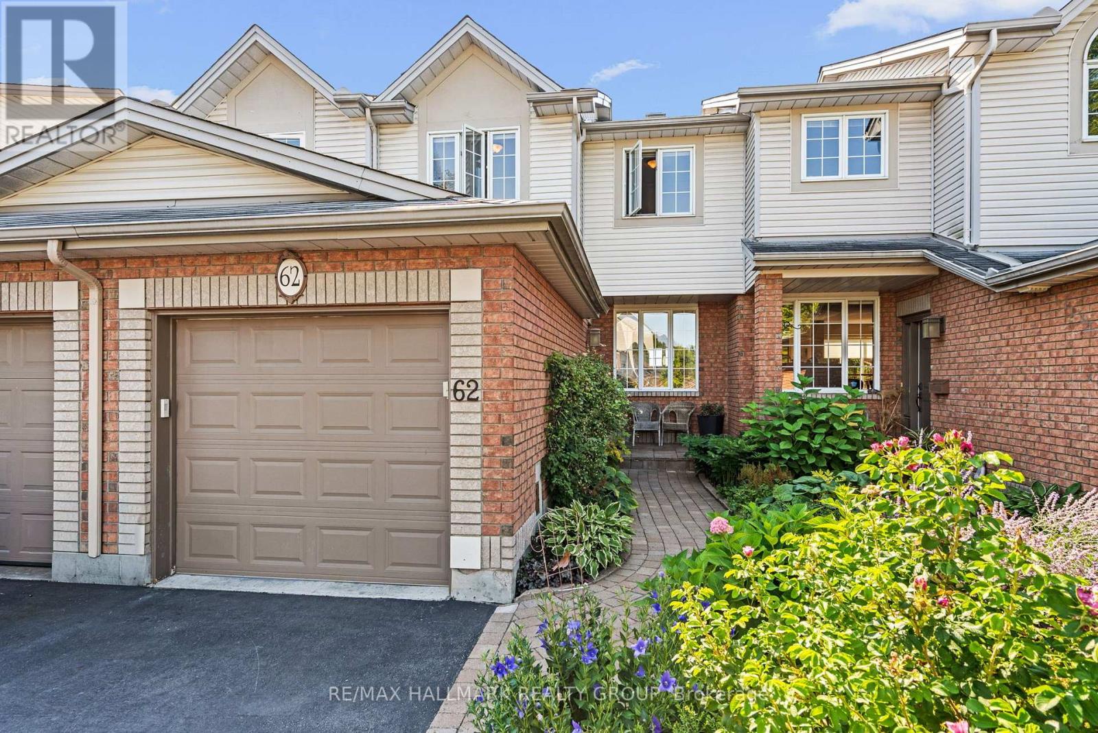 Property at 62 COLLEGE CIRCLE image 2