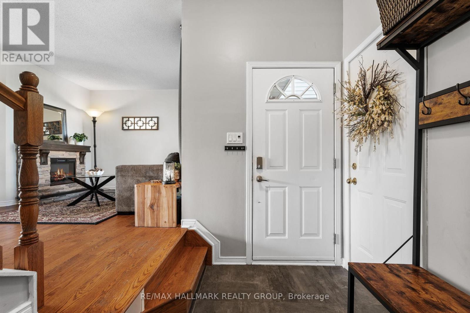 Property at 62 COLLEGE CIRCLE image 4
