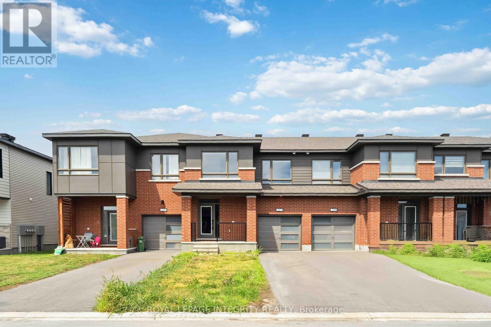 227 ORMISTON CRESCENT, Ottawa, Ontario