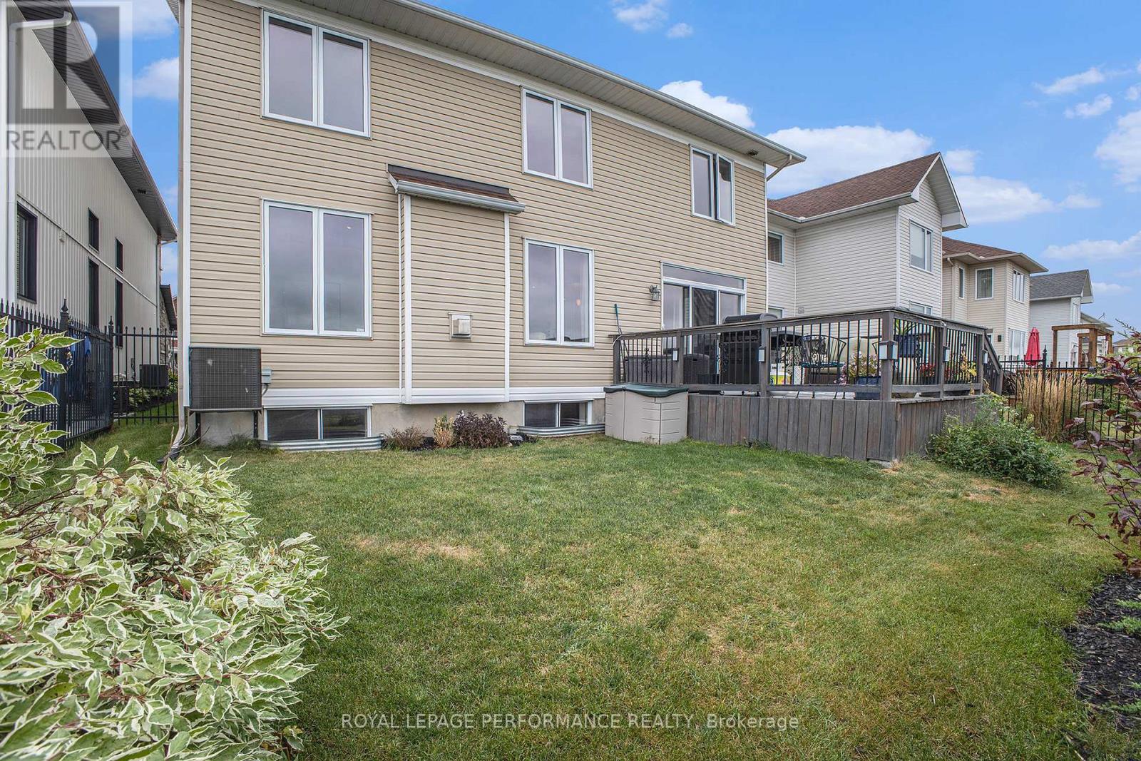 450 Frank Cauley Way, Ottawa, Ontario  K4A 0L5 - Photo 41 - X12374469