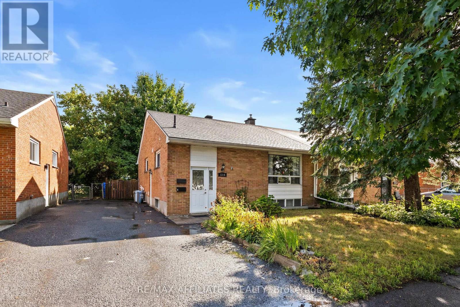 Property at 1316 BLOOMSBURY CRESCENT image 3