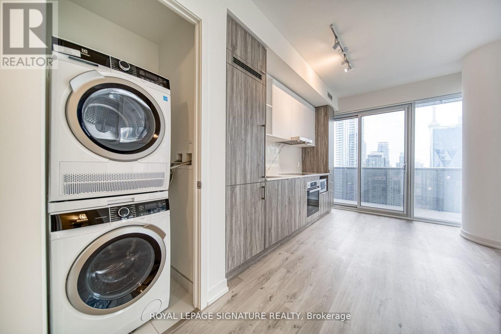 5111 - 138 Downes Street, Toronto, Ontario  M5E 0E4 - Photo 7 - C12374325