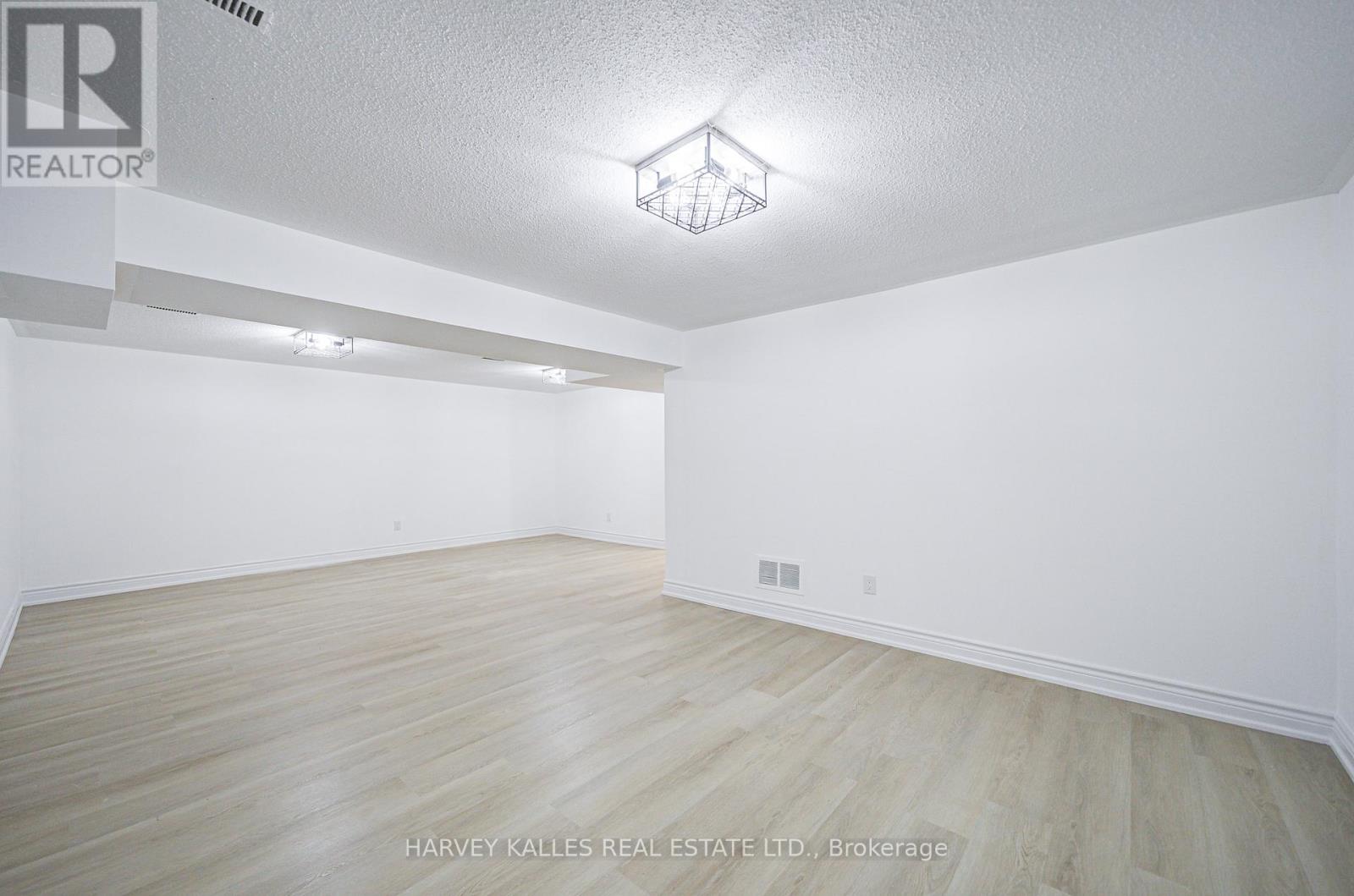 42 Crimson Mill Way, Toronto, Ontario  M2L 1T6 - Photo 40 - C12374333