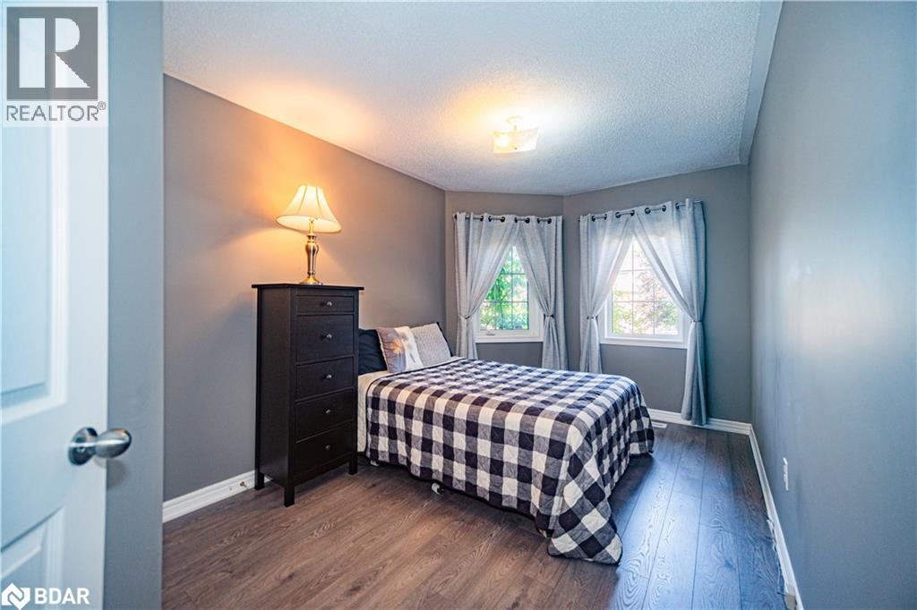 8 Kell Place, Barrie, Ontario  L4N 9K3 - Photo 16 - 40765222