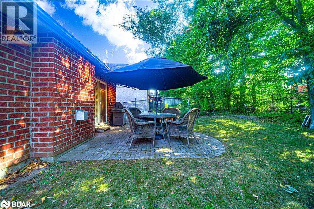 8 Kell Place, Barrie, Ontario  L4N 9K3 - Photo 23 - 40765222