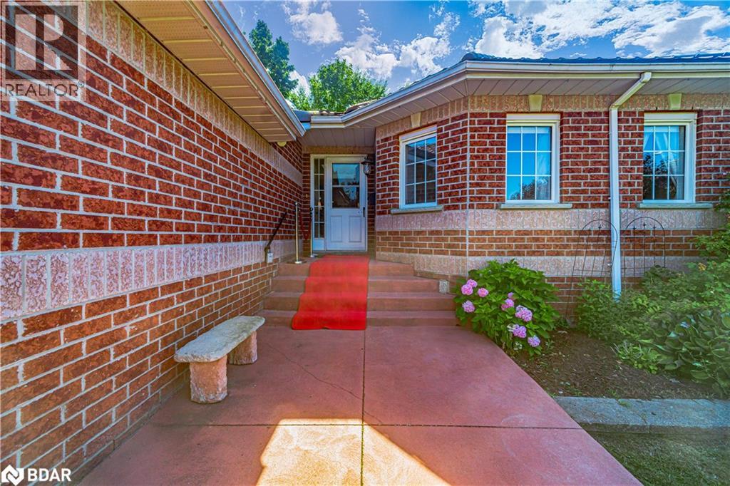 8 Kell Place, Barrie, Ontario  L4N 9K3 - Photo 3 - 40765222