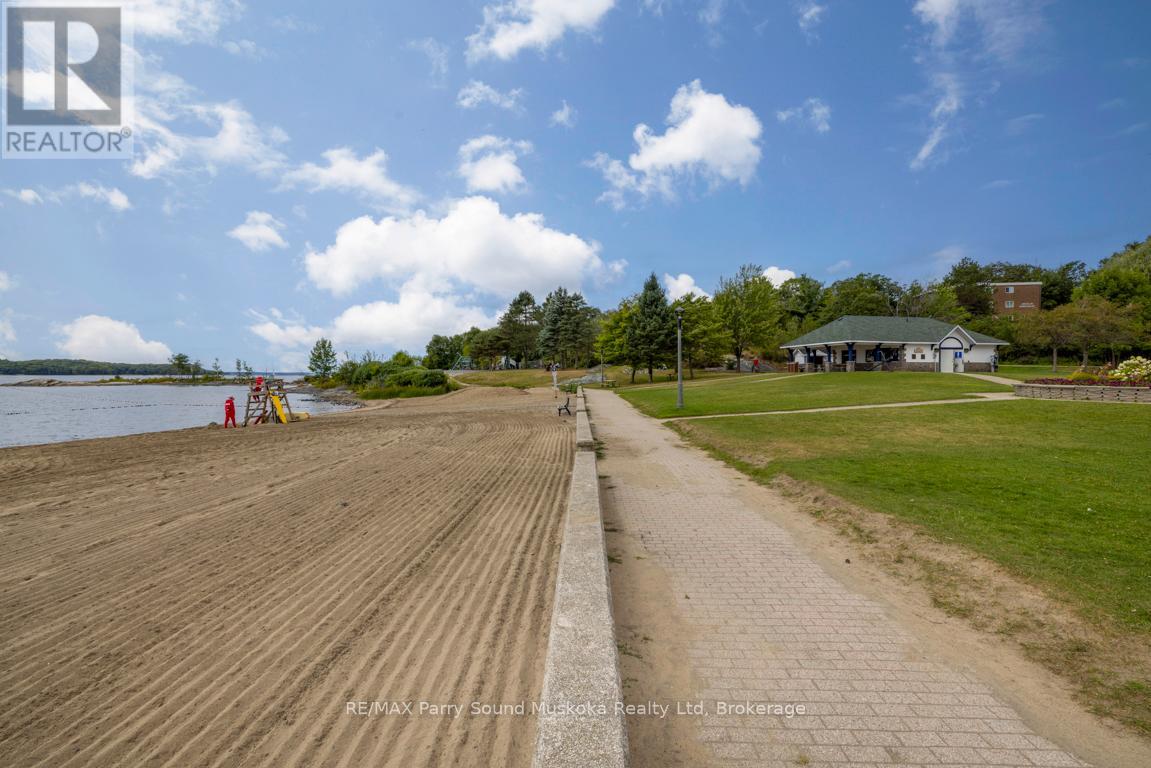 4 - 21 Prospect Street, Parry Sound, Ontario  P2A 2B5 - Photo 30 - X12374393