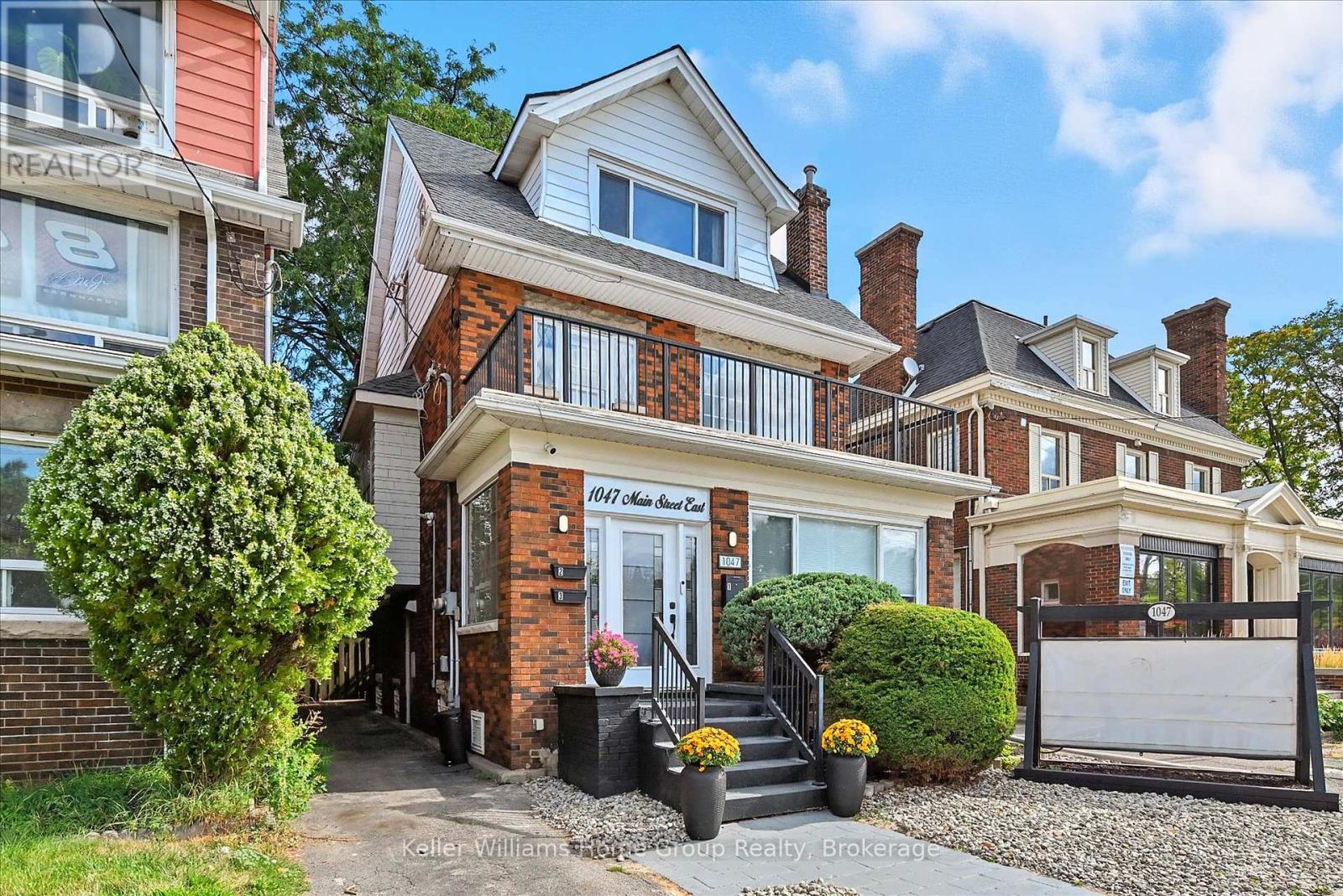 1047 Main Street E, Hamilton, Ontario  L8M 1N5 - Photo 1 - X12374408