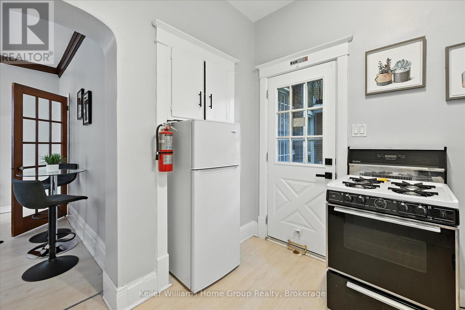 1047 Main Street E, Hamilton, Ontario  L8M 1N5 - Photo 41 - X12374408
