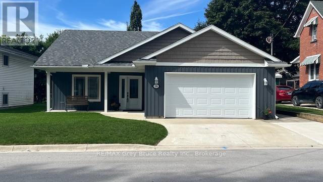 206 4th Avenue Sw, Arran-Elderslie, Ontario  N0G 1L0 - Photo 2 - X12374410