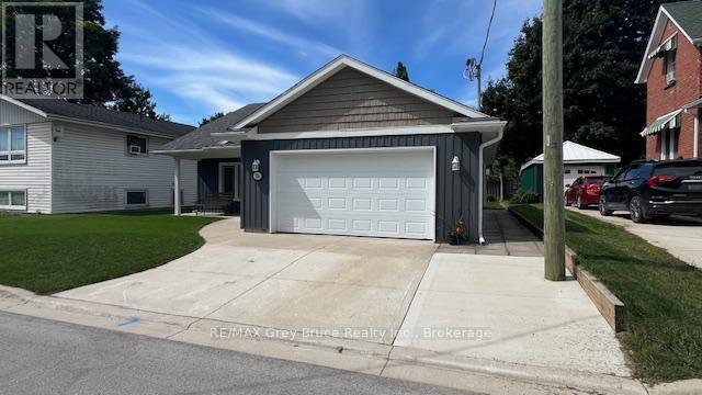 206 4th Avenue Sw, Arran-Elderslie, Ontario  N0G 1L0 - Photo 28 - X12374410
