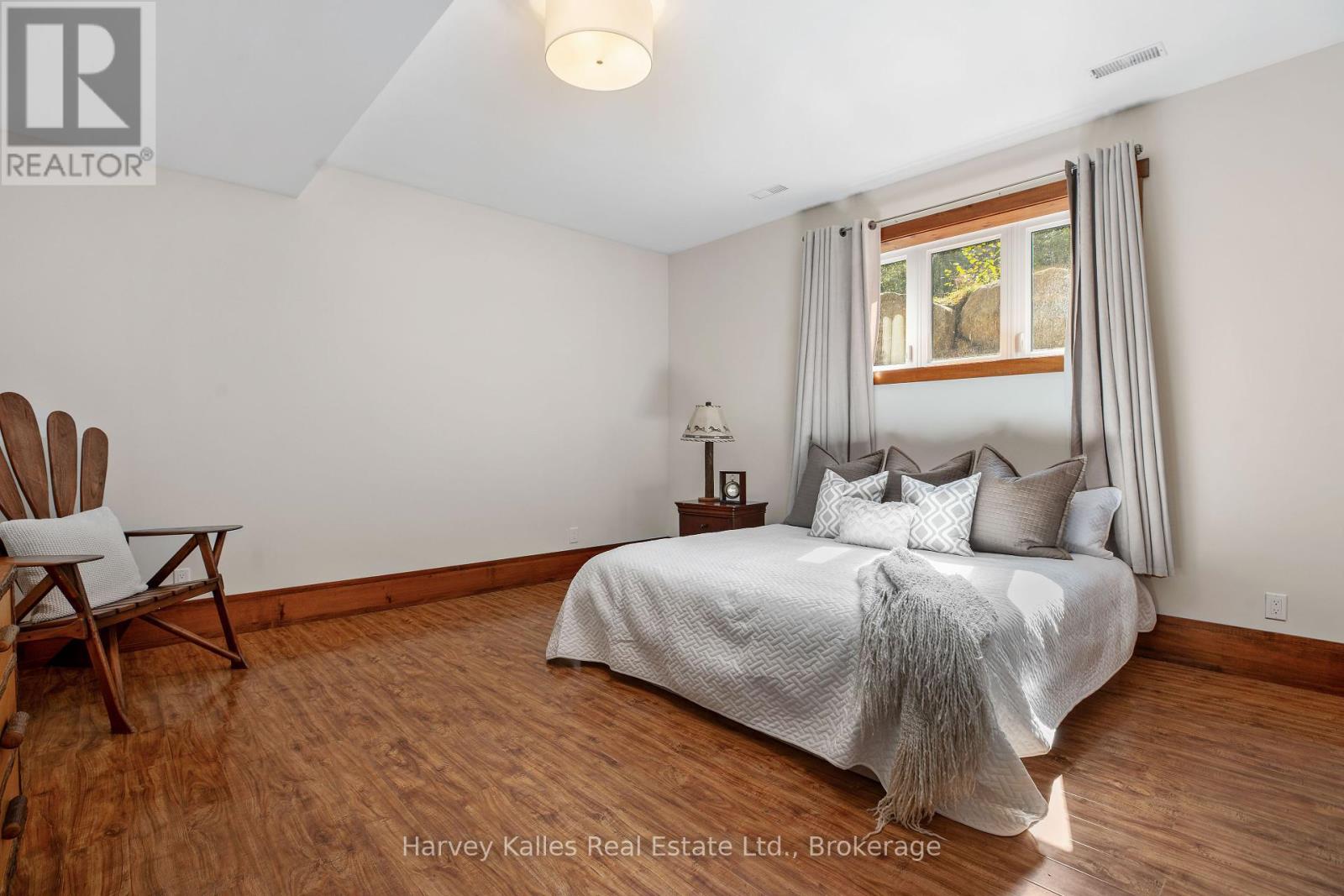 1074 Tally Ho Winter Park Road, Lake Of Bays, Ontario  P1H 2J6 - Photo 38 - X12374427