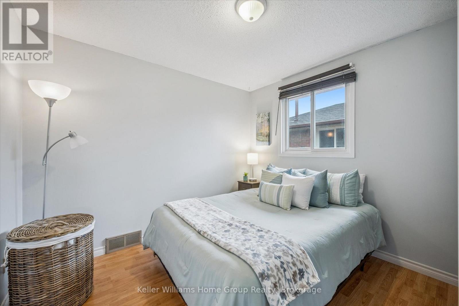 1138 Langs Circle, Cambridge, Ontario  N3H 5E6 - Photo 10 - X12374493