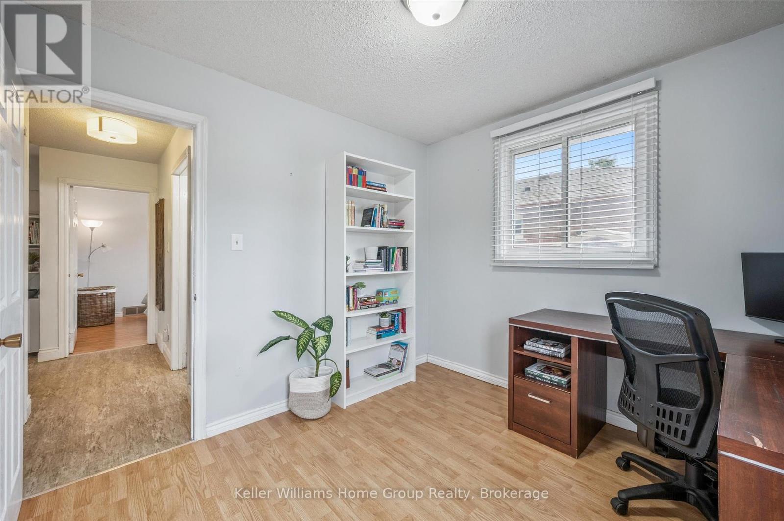 1138 Langs Circle, Cambridge, Ontario  N3H 5E6 - Photo 13 - X12374493