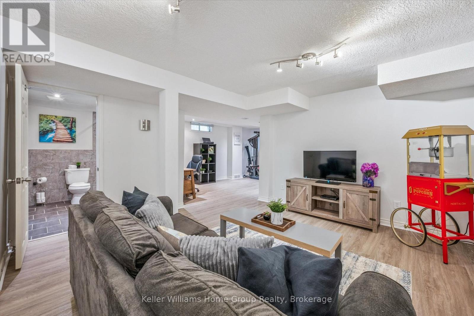 1138 Langs Circle, Cambridge, Ontario  N3H 5E6 - Photo 20 - X12374493