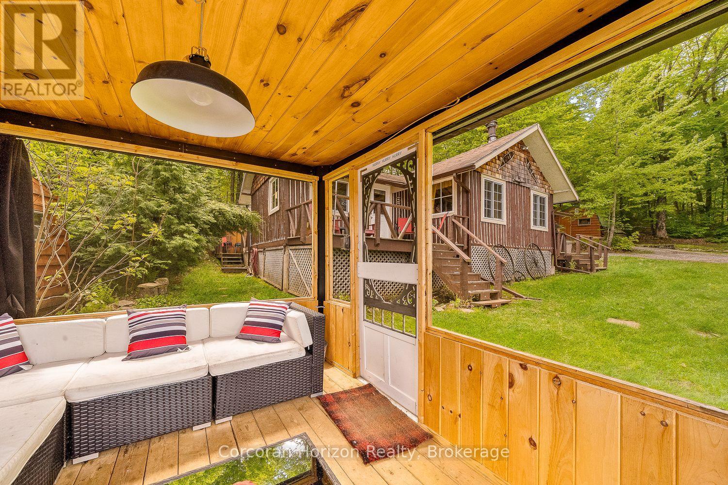 247 Mainhood Road, Huntsville, Ontario  P0B 1M0 - Photo 10 - X12374498