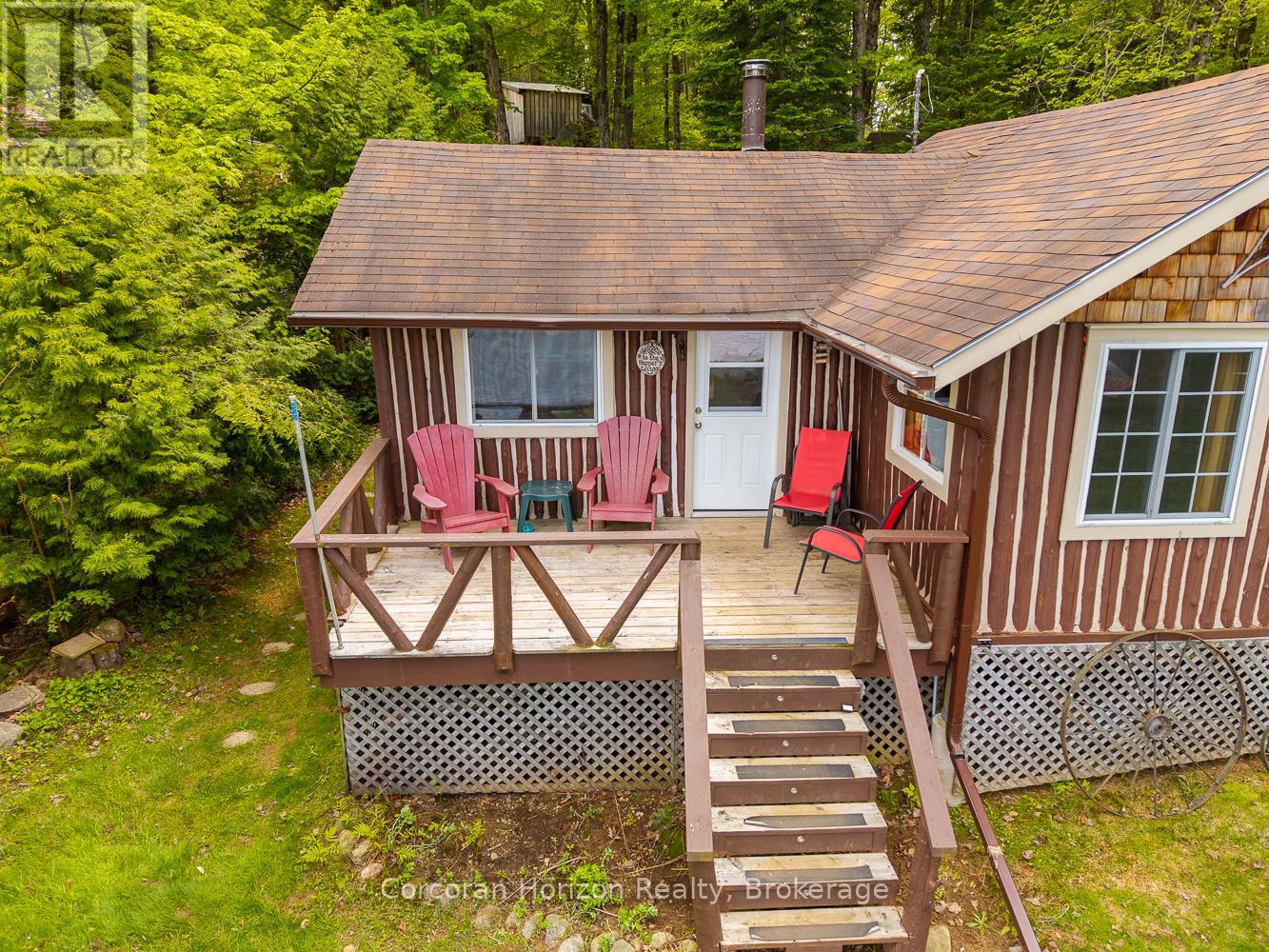 247 Mainhood Road, Huntsville, Ontario  P0B 1M0 - Photo 12 - X12374498