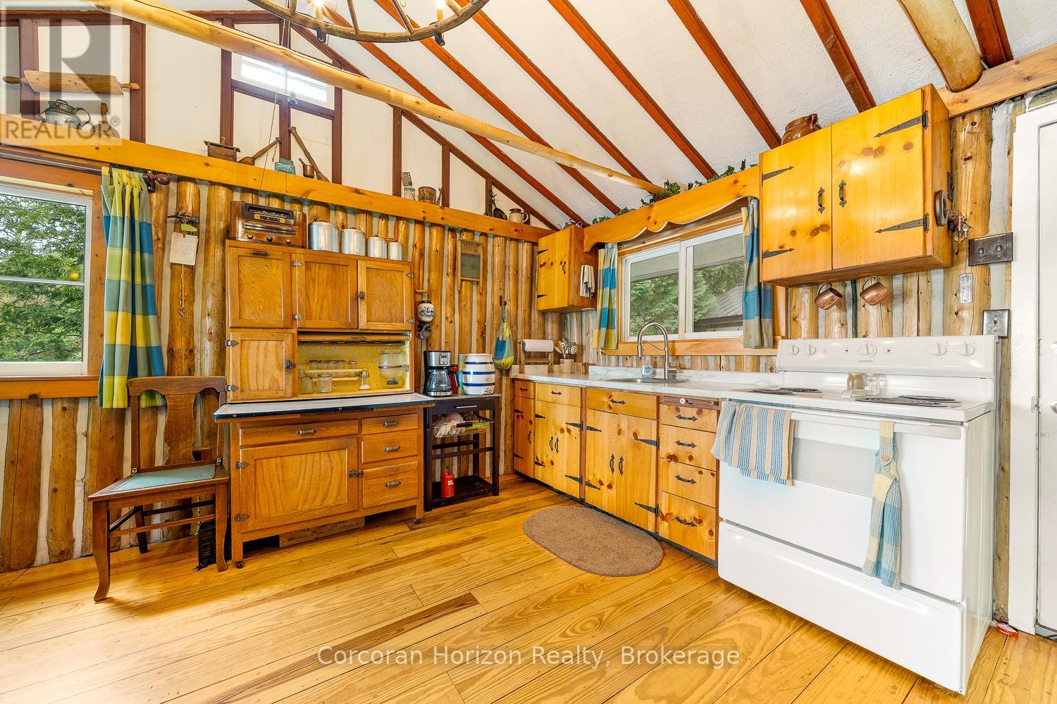 247 Mainhood Road, Huntsville, Ontario  P0B 1M0 - Photo 21 - X12374498