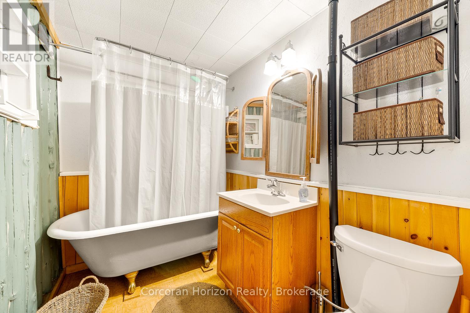 247 Mainhood Road, Huntsville, Ontario  P0B 1M0 - Photo 30 - X12374498