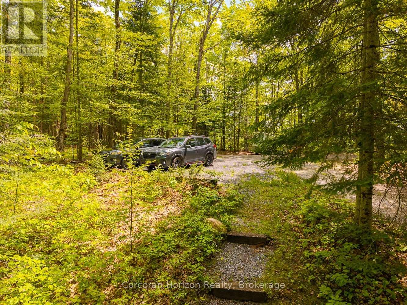 247 Mainhood Road, Huntsville, Ontario  P0B 1M0 - Photo 37 - X12374498