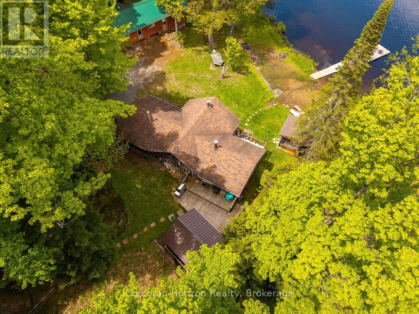 247 Mainhood Road, Huntsville, Ontario  P0B 1M0 - Photo 4 - X12374498