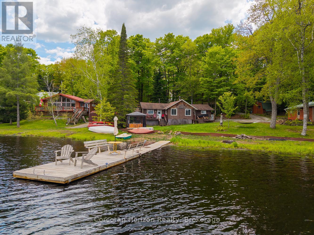 247 Mainhood Road, Huntsville, Ontario  P0B 1M0 - Photo 5 - X12374498