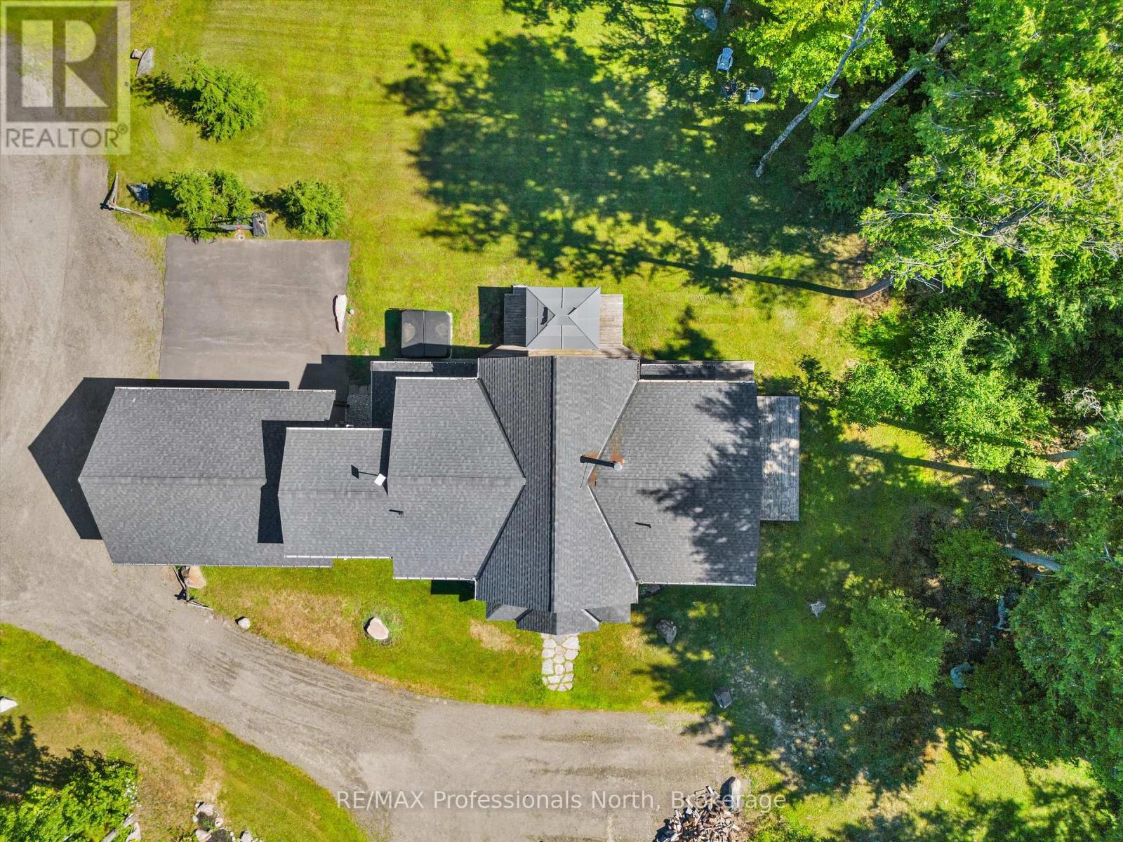 1224 Peterson Road, Bracebridge, Ontario  P1L 1X1 - Photo 2 - X12374532