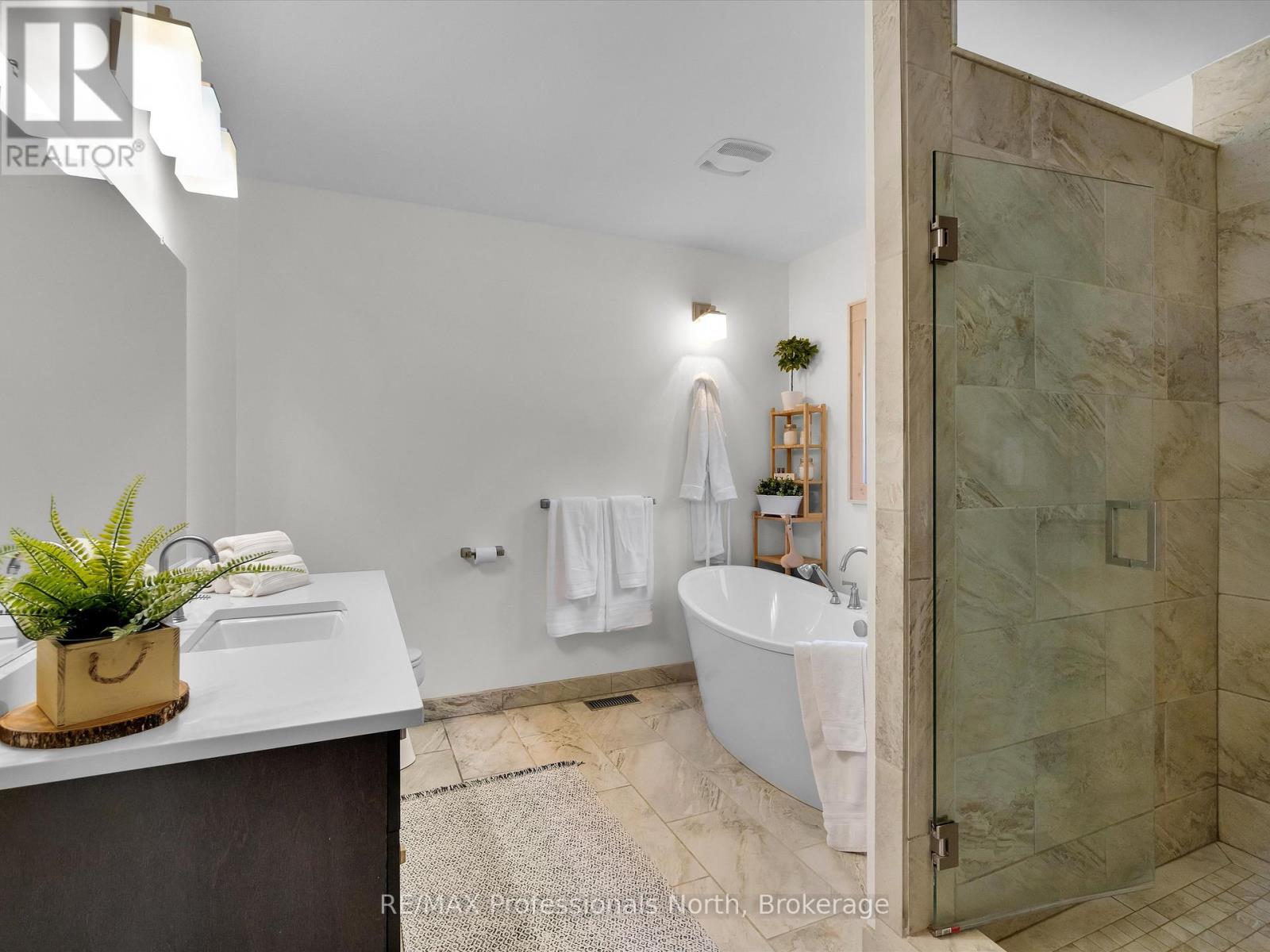 1224 Peterson Road, Bracebridge, Ontario  P1L 1X1 - Photo 24 - X12374532