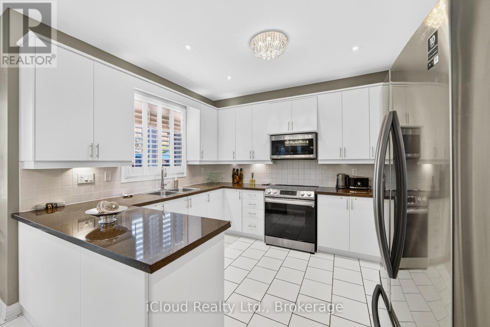 307 Scott Boulevard, Milton, Ontario  L9T 6Z7 - Photo 16 - W12370881