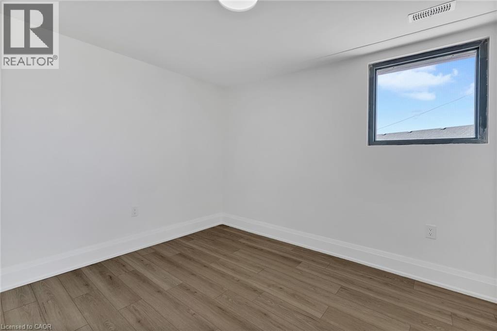 581 Lancaster Street W Unit# 1, Kitchener, Ontario  N2K 1M5 - Photo 5 - 40765240