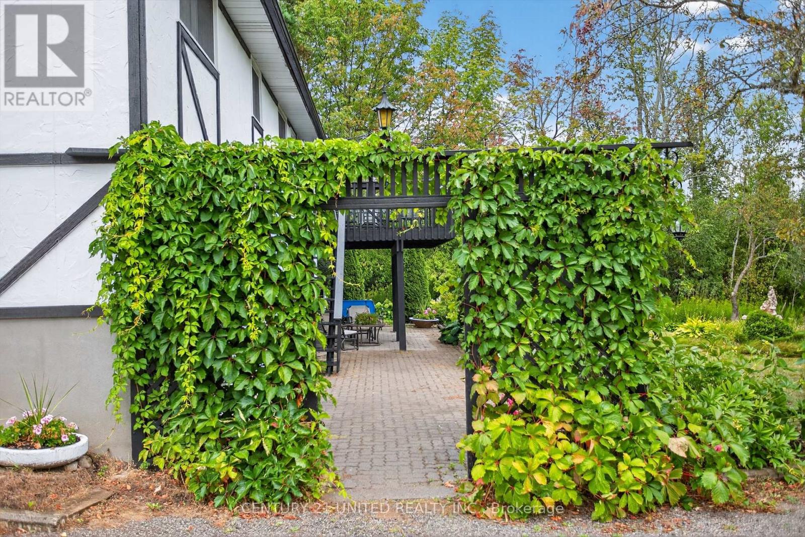 1243 Seventh Line, Selwyn, Ontario  K9J 6X5 - Photo 28 - X12374391