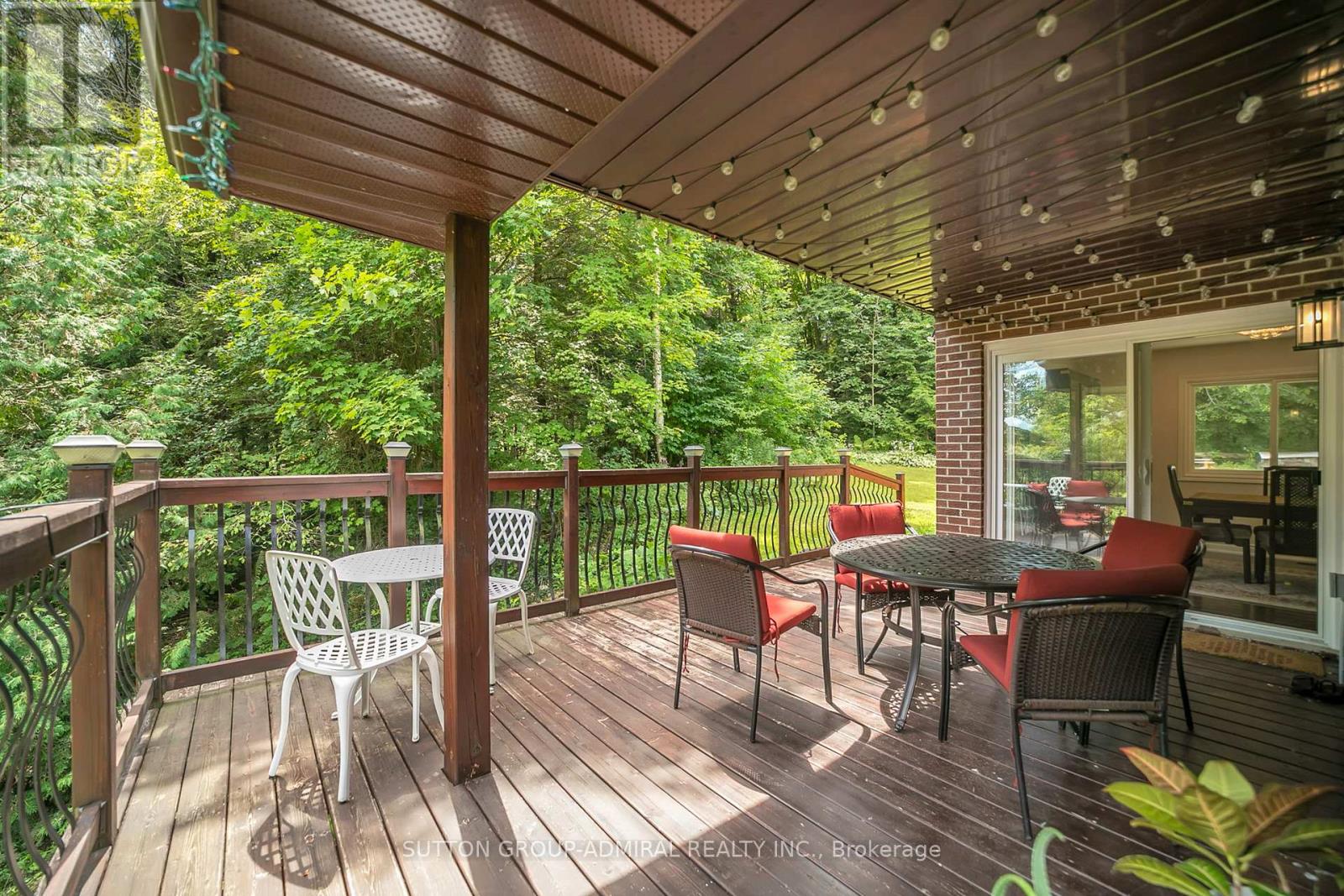 19246 Warden Avenue, East Gwillimbury, Ontario  L0G 1R0 - Photo 23 - N12374286