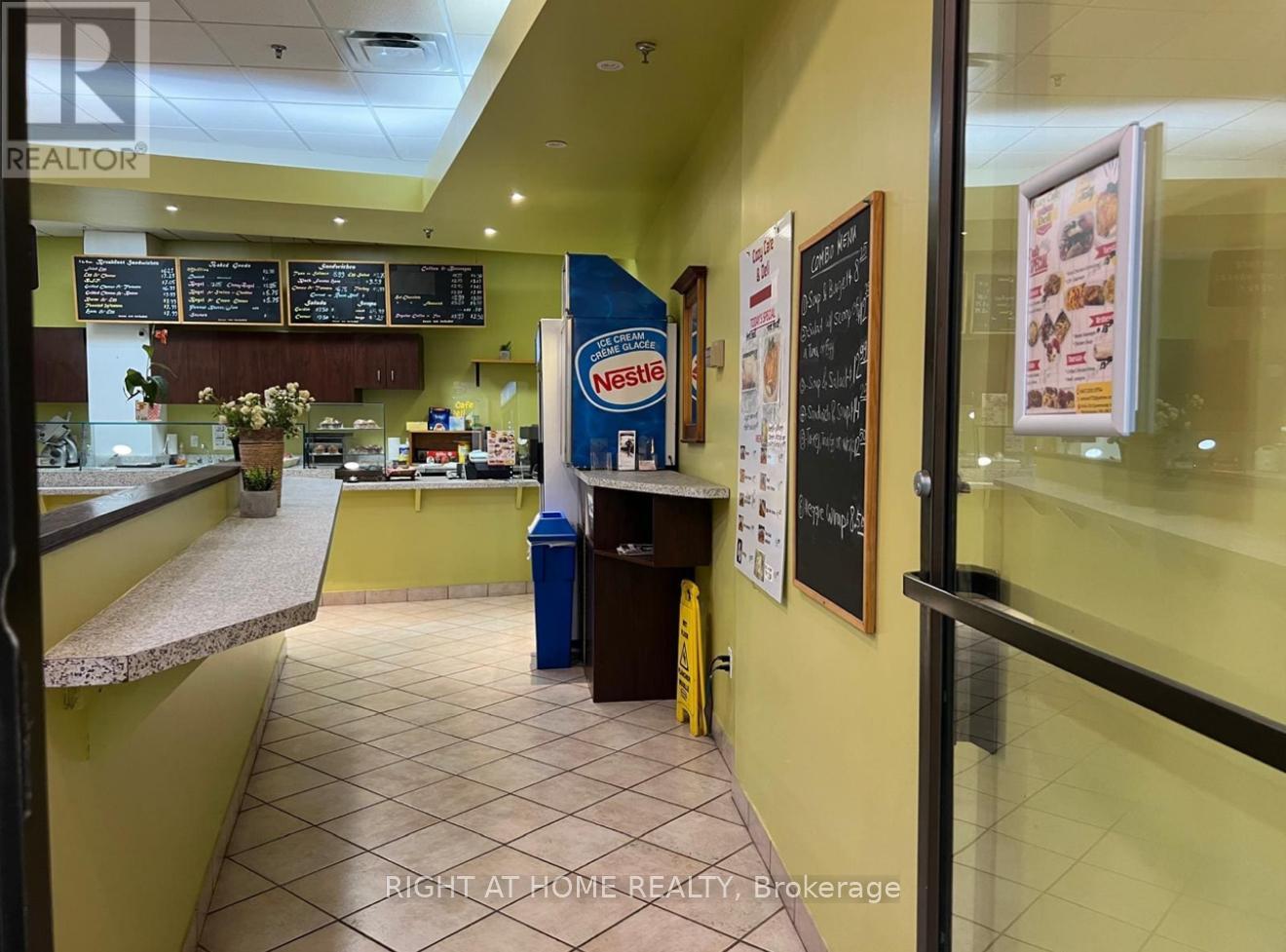 146 - 101 Queensway W, Mississauga, Ontario  L5B 2P7 - Photo 3 - W12370613