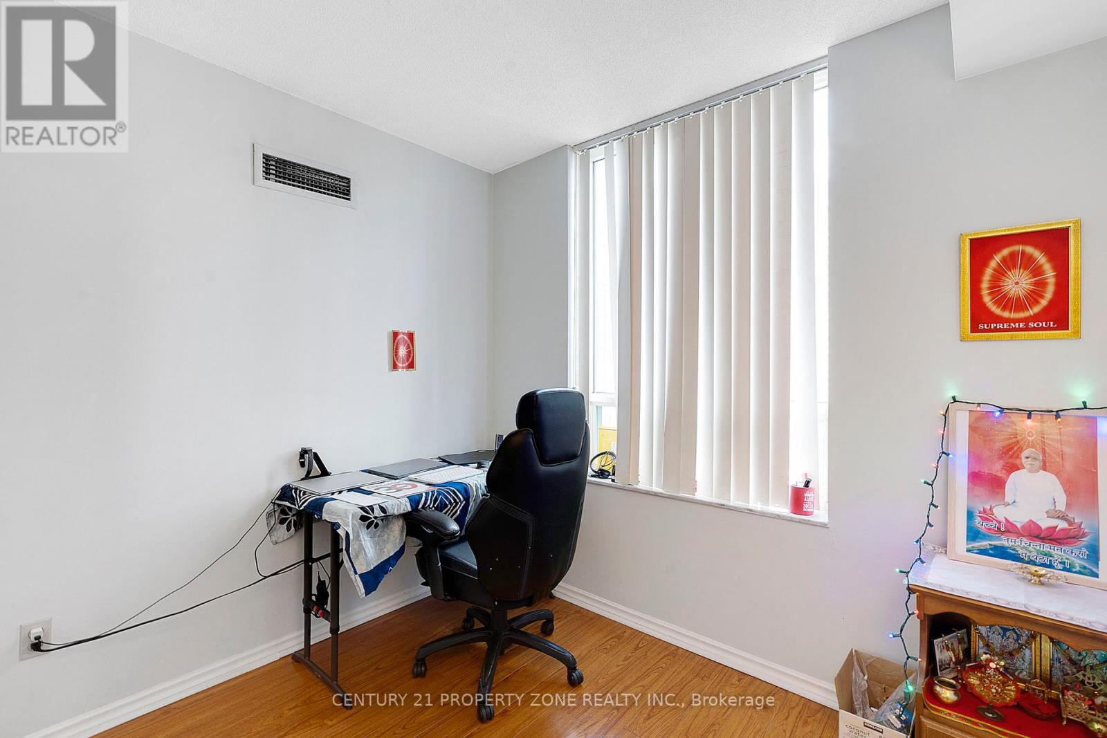 1911 - 285 Enfield Place, Mississauga, Ontario  L5B 3Y6 - Photo 15 - W12374278