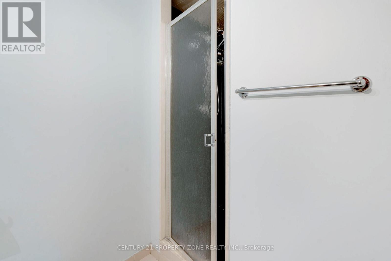 1911 - 285 Enfield Place, Mississauga, Ontario  L5B 3Y6 - Photo 23 - W12374278