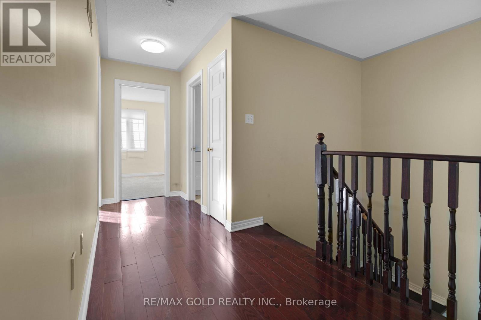 41 Fallstar Crescent, Brampton, Ontario  L7A 2J6 - Photo 18 - W12374336