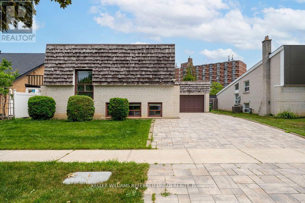 52 MASSEYGROVE CRESCENT, Toronto, Ontario