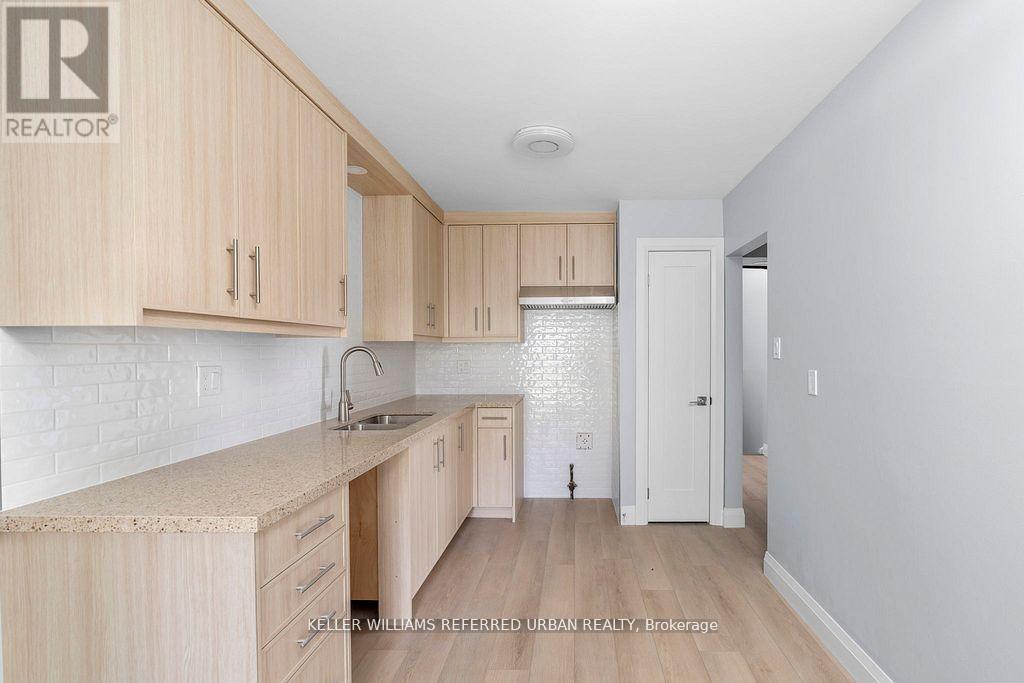 52 Masseygrove Crescent, Toronto, Ontario  M9V 3C9 - Photo 20 - W12374342
