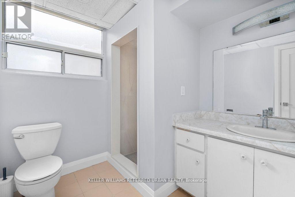 52 Masseygrove Crescent, Toronto, Ontario  M9V 3C9 - Photo 32 - W12374342