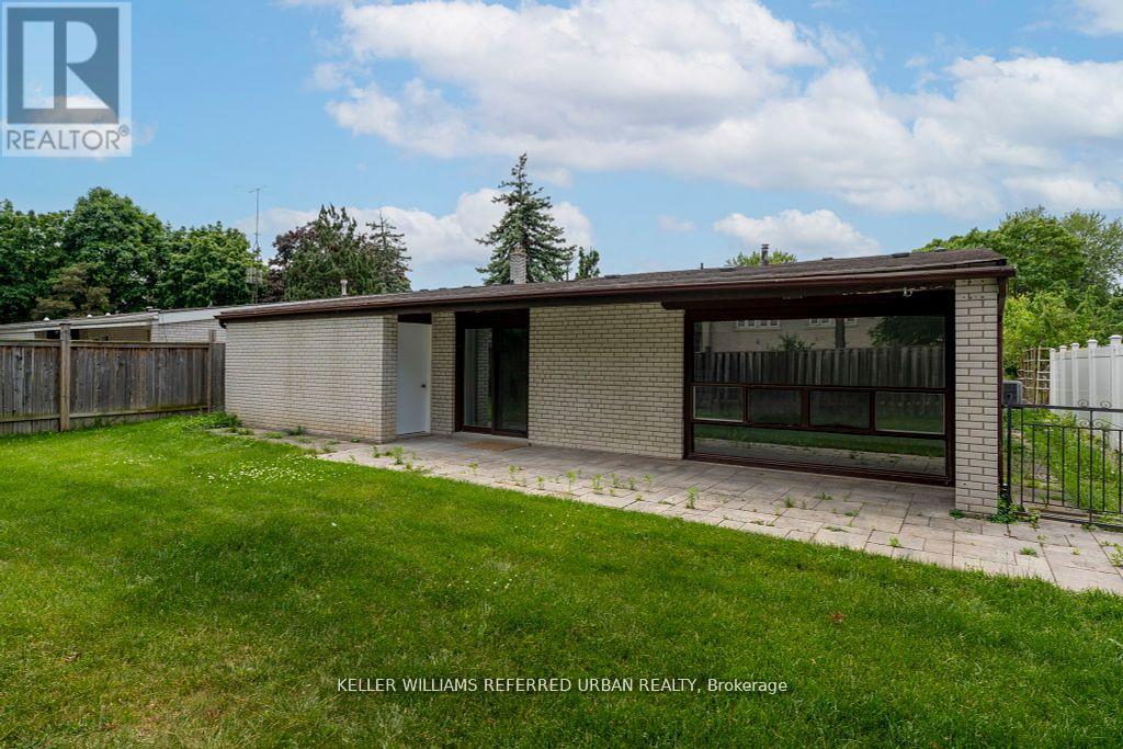 52 Masseygrove Crescent, Toronto, Ontario  M9V 3C9 - Photo 35 - W12374342