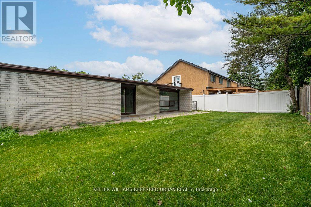 52 Masseygrove Crescent, Toronto, Ontario  M9V 3C9 - Photo 36 - W12374342